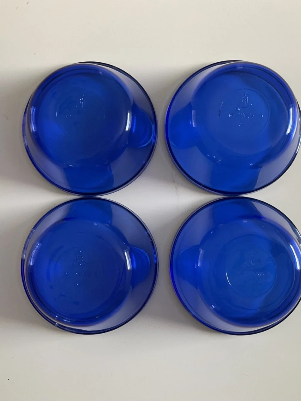 Set of 4 Anchor Hocking Cobalt Blue Glass Custard Cups Ramekins Bowls 6oz